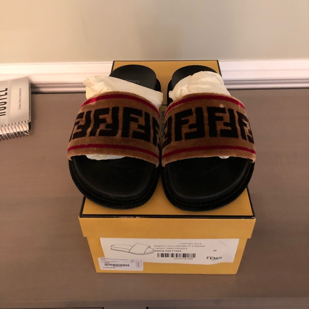 Fendi Slides Womens Sandals Shoes size 40 Monogram Shoes Super Rare